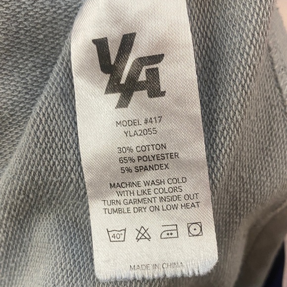 Gray Graphic T-Shirt with Bird and Wave Design - Picture 10 of 12